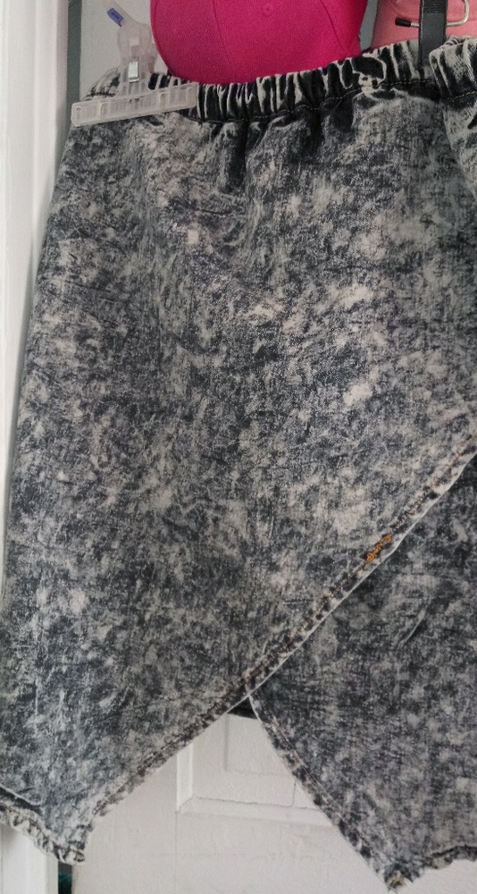 Stone wash skirt